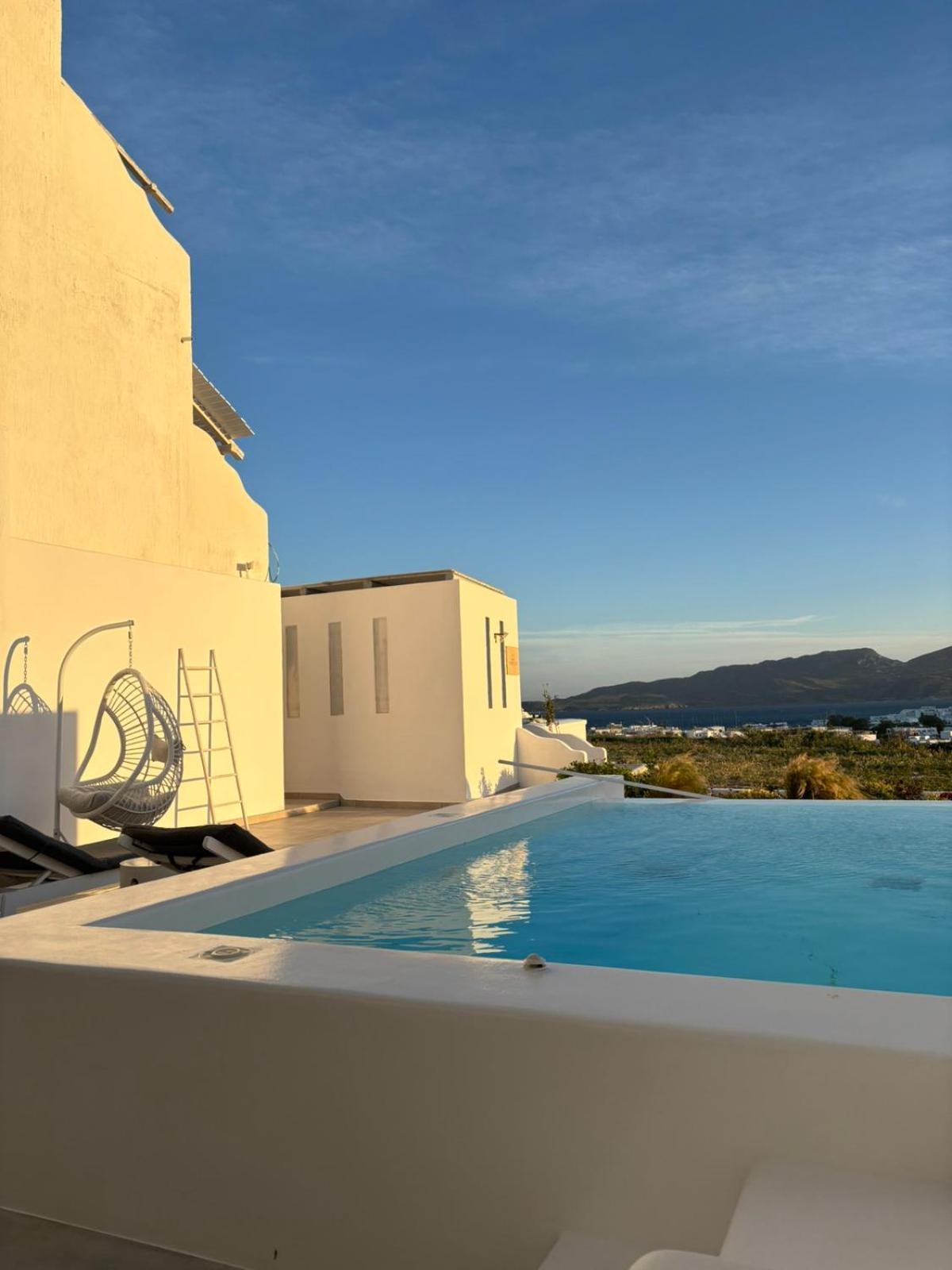 Kapetan Giannis Suite Adamantas  Exteriér fotografie